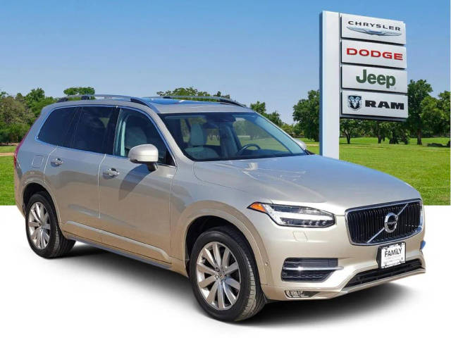 2016 Volvo XC90 T6 Momentum AWD photo