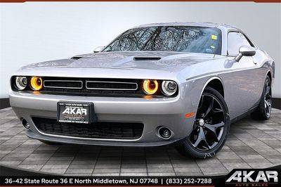 2016 Dodge Challenger SXT Plus RWD photo
