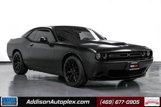 2016 Dodge Challenger SXT RWD photo