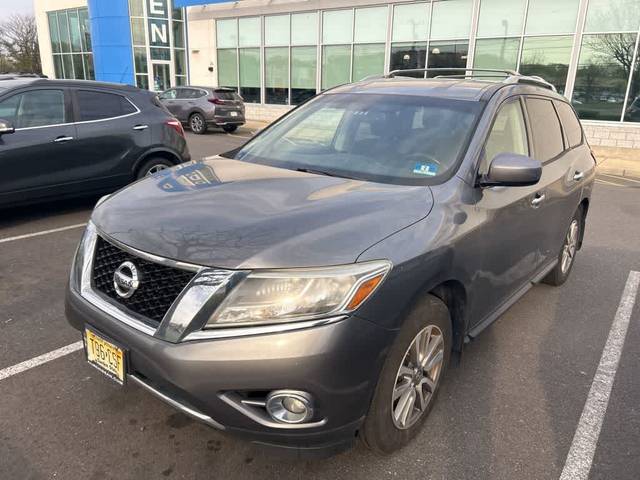 2016 Nissan Pathfinder SV 4WD photo