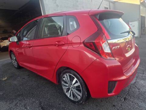 2016 Honda Fit EX FWD photo