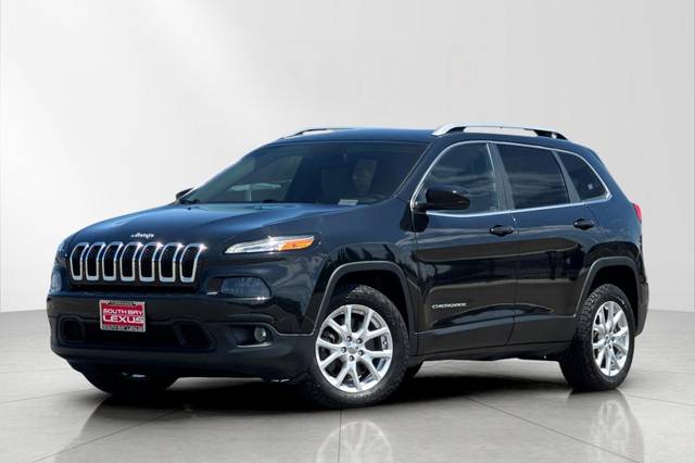 2016 Jeep Cherokee Latitude FWD photo