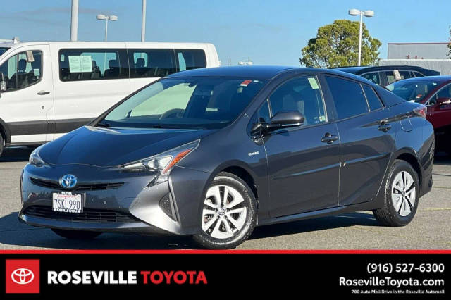 2016 Toyota Prius Three FWD photo