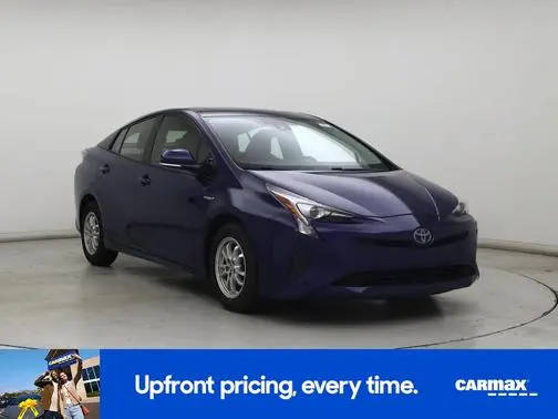 2016 Toyota Prius Three FWD photo