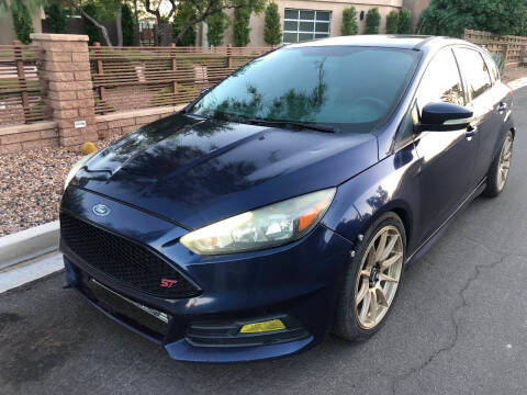 2016 Ford Focus ST FWD photo