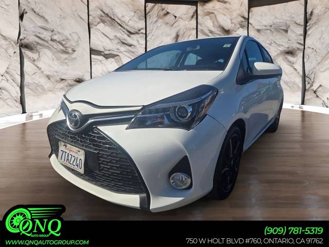 2016 Toyota Yaris SE FWD photo