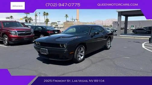 2016 Dodge Challenger SXT RWD photo
