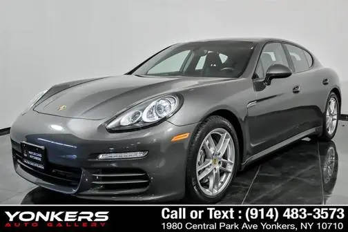 2016 Porsche Panamera 4 Edition AWD photo
