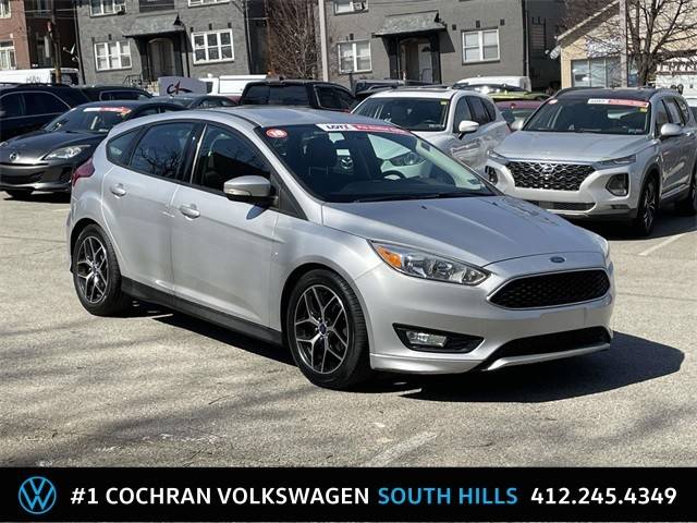 2016 Ford Focus SE FWD photo