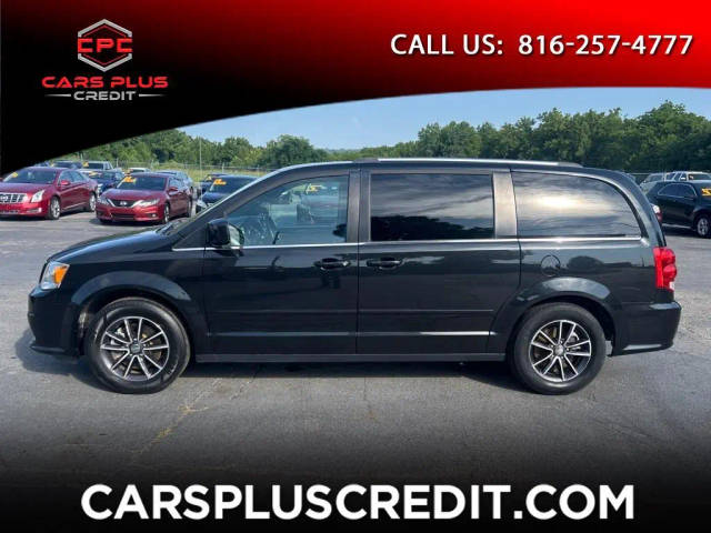 2016 Dodge Grand Caravan SXT Plus FWD photo
