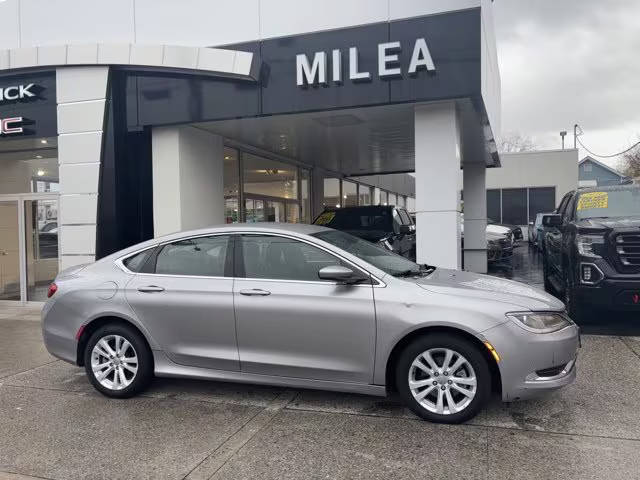 2016 Chrysler 200 Limited FWD photo