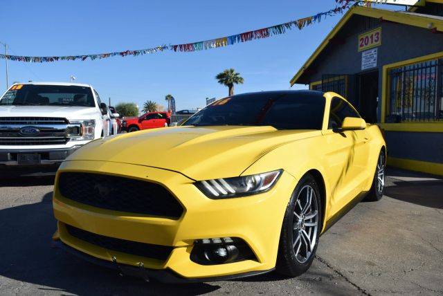 2016 Ford Mustang EcoBoost RWD photo