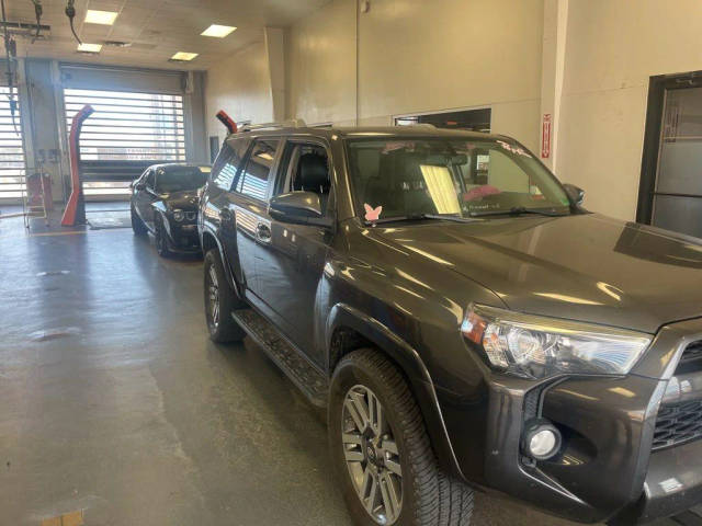 2016 Toyota 4Runner SR5 Premium 4WD photo