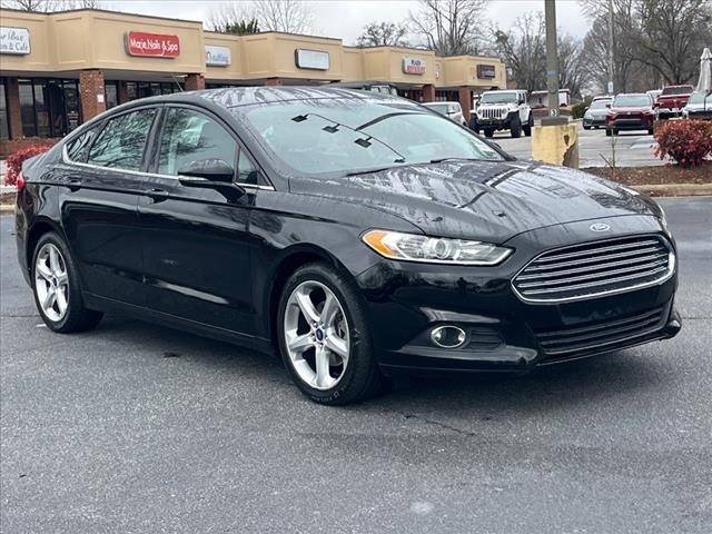 2016 Ford Fusion SE FWD photo