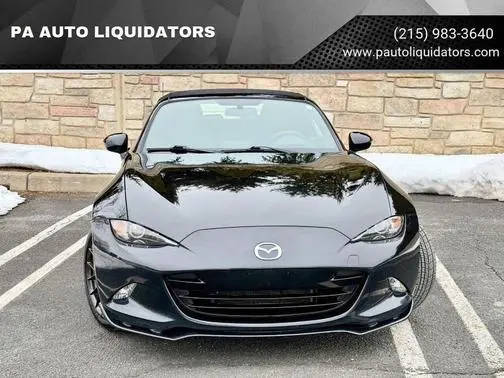 2016 Mazda MX-5 Miata Club RWD photo