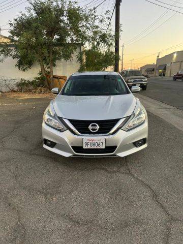 2016 Nissan Altima 2.5 SV FWD photo