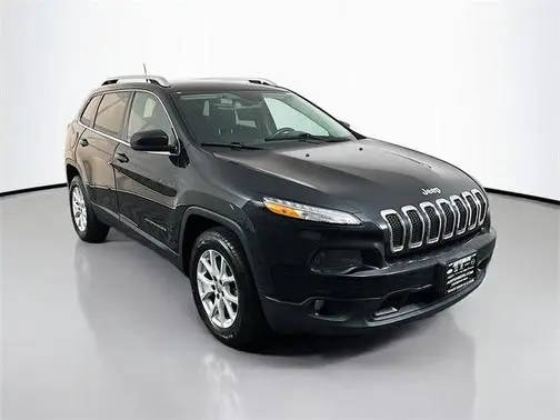 2016 Jeep Cherokee Latitude 4WD photo