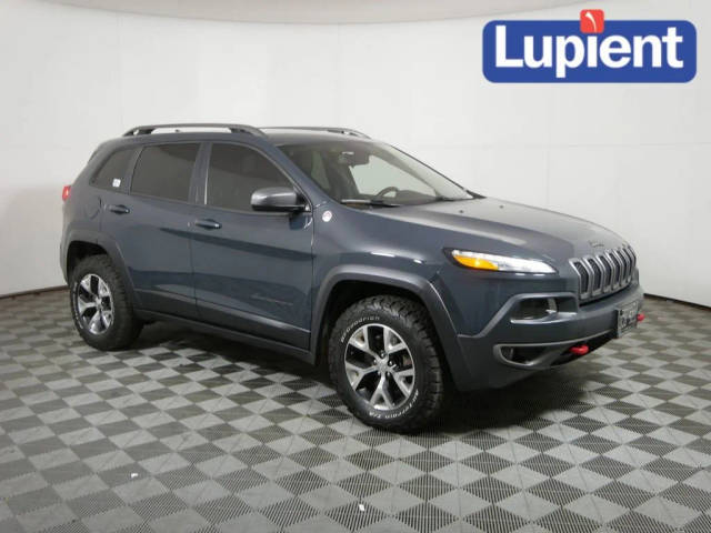 2016 Jeep Cherokee Trailhawk 4WD photo