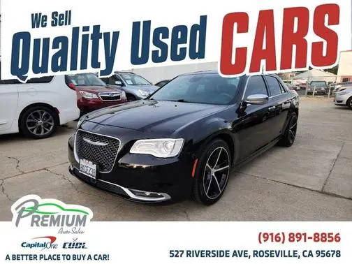 2016 Chrysler 300 300C Platinum RWD photo