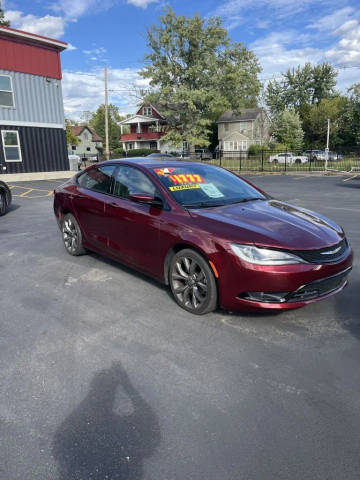 2016 Chrysler 200 S AWD photo