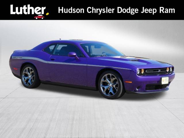 2016 Dodge Challenger SXT Plus RWD photo