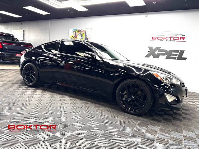 2016 Hyundai Genesis 3.8L Base RWD photo