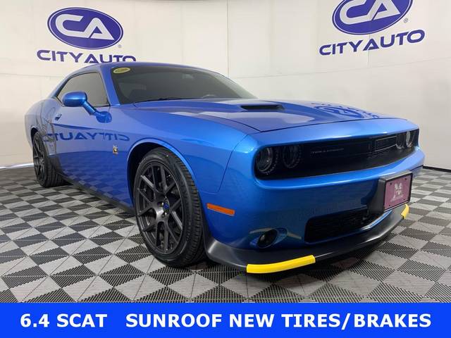 2016 Dodge Challenger R/T Scat Pack RWD photo