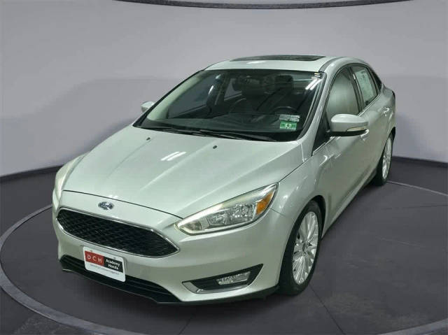 2016 Ford Focus Titanium FWD photo