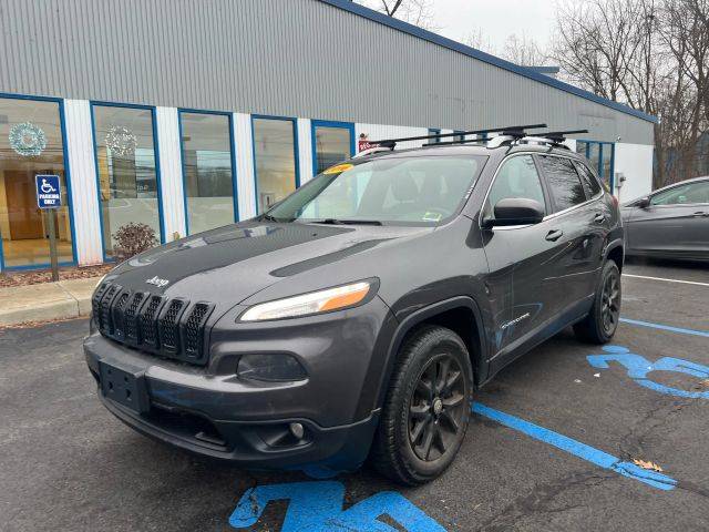 2016 Jeep Cherokee Latitude 4WD photo