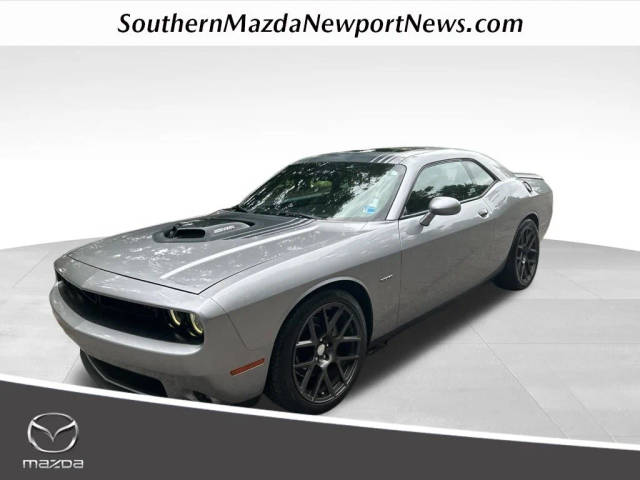 2016 Dodge Challenger R/T Shaker RWD photo