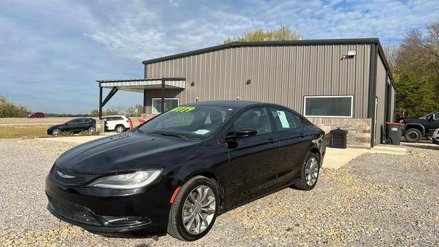 2016 Chrysler 200 S FWD photo