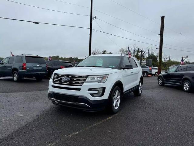 2016 Ford Explorer XLT 4WD photo