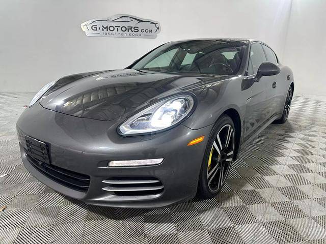 2016 Porsche Panamera 4 Edition AWD photo