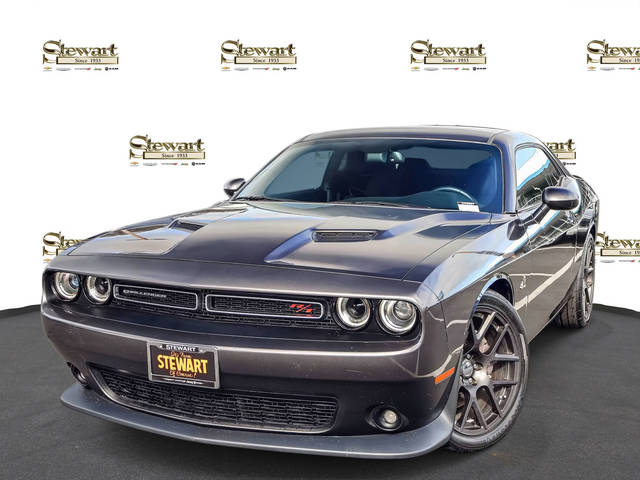 2016 Dodge Challenger R/T Scat Pack RWD photo