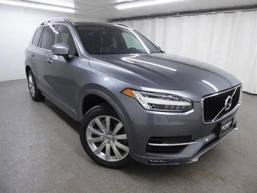 2016 Volvo XC90 T6 Momentum AWD photo