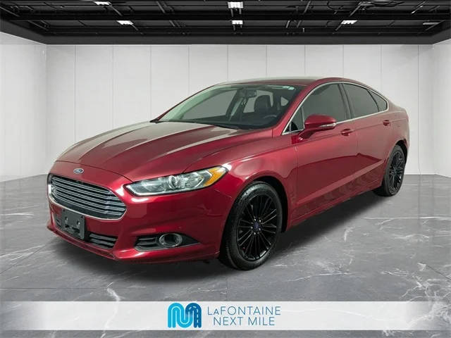 2016 Ford Fusion SE FWD photo