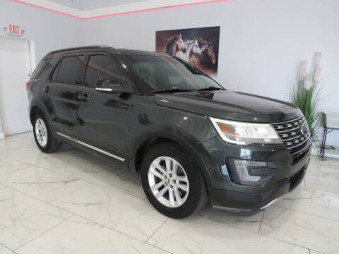 2016 Ford Explorer XLT FWD photo