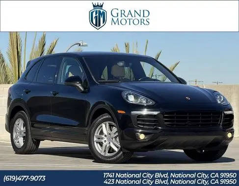 2016 Porsche Cayenne  AWD photo