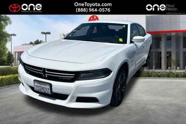 2016 Dodge Charger SE RWD photo