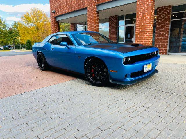 2016 Dodge Challenger SRT Hellcat RWD photo