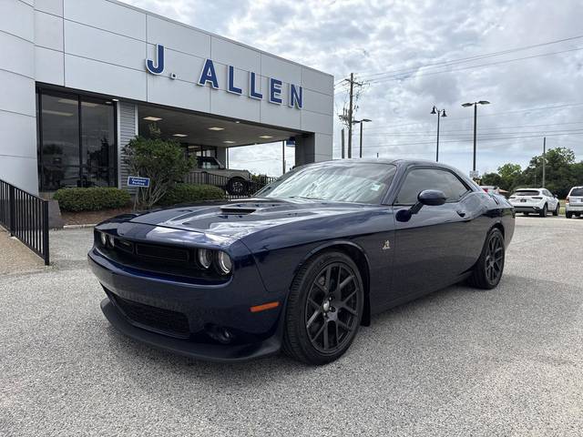 2016 Dodge Challenger R/T Scat Pack RWD photo