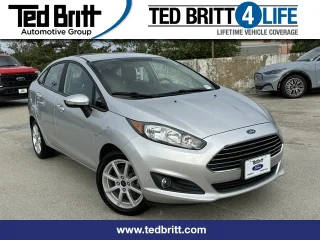 2016 Ford Fiesta SE FWD photo