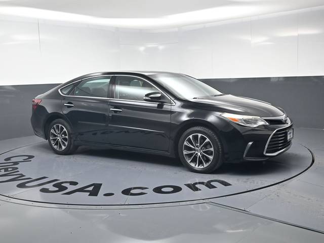 2016 Toyota Avalon XLE Premium FWD photo