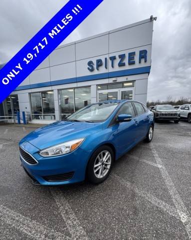 2016 Ford Focus SE FWD photo