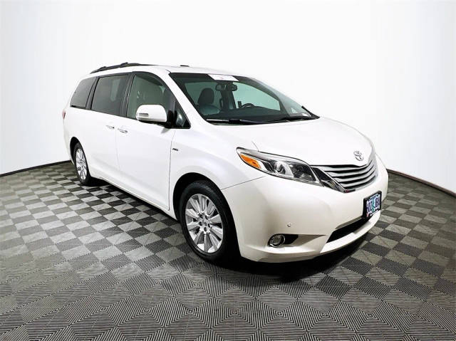 2016 Toyota Sienna Ltd Premium AWD photo