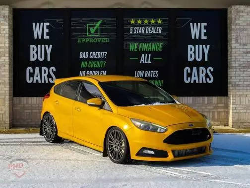 2016 Ford Focus ST FWD photo