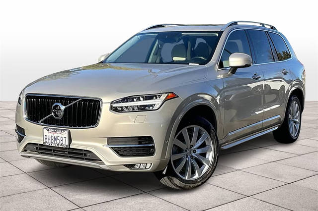 2016 Volvo XC90 T6 Momentum AWD photo