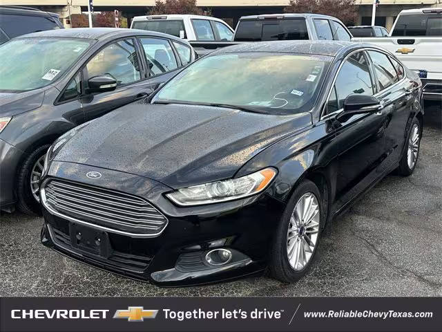 2016 Ford Fusion SE FWD photo