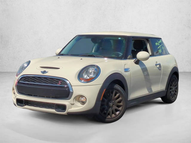 2016 MINI Hardtop 2 Door S FWD photo
