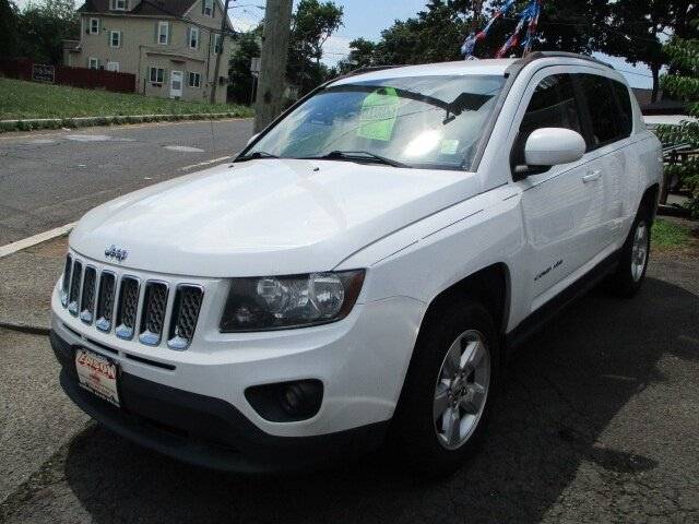 2016 Jeep Compass Latitude FWD photo